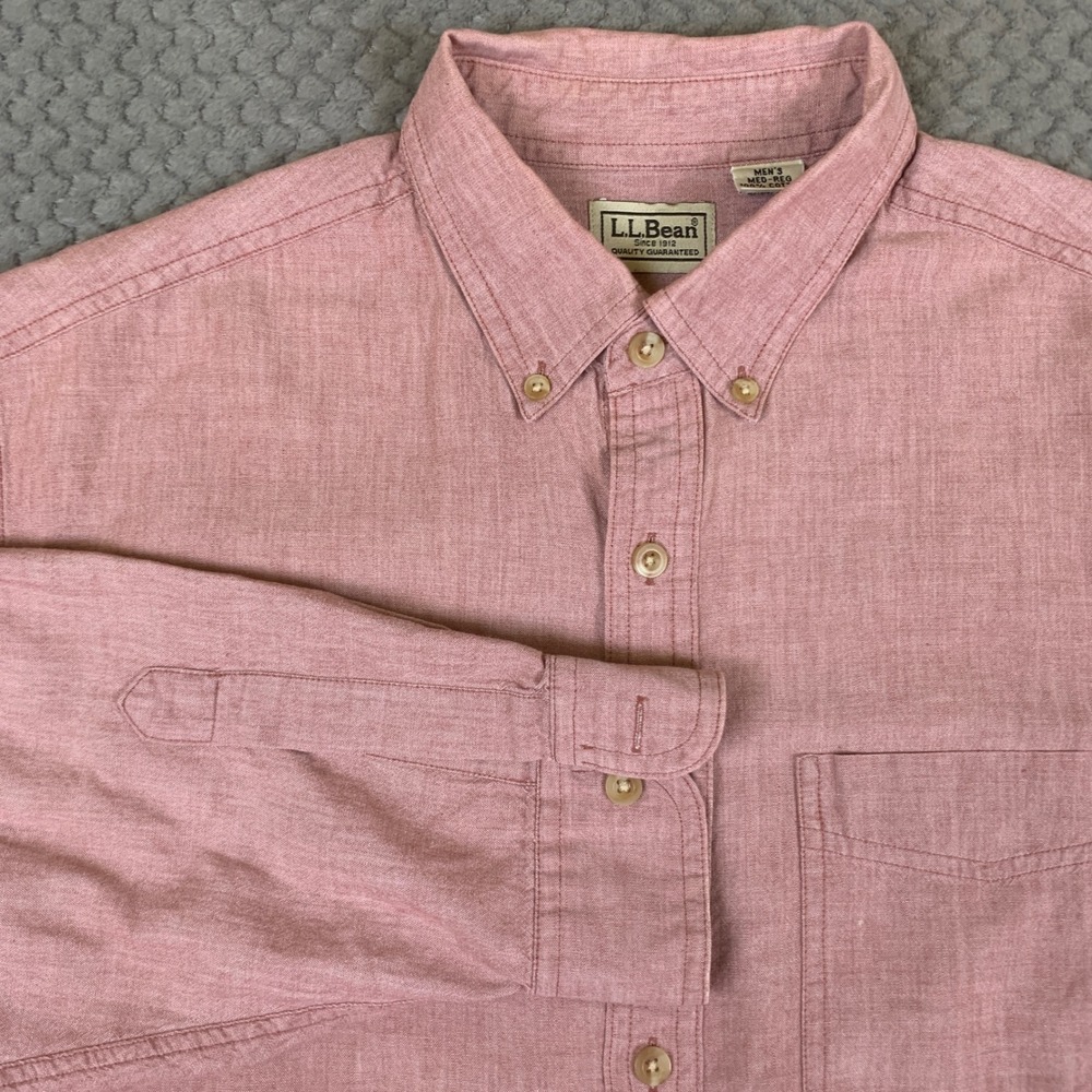 LL Bean Mens Med Regular Salmon Pink Cotton Long Sleeve Button Down Shirt 2524